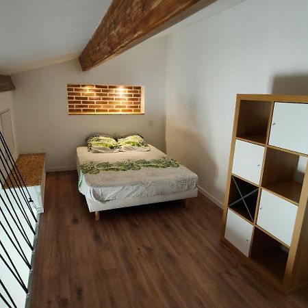 Joli Apparemment Type Loft Apartment Кавайон Екстериор снимка