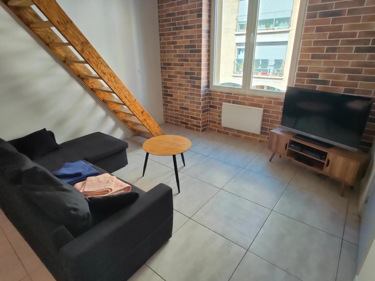 Joli Apparemment Type Loft Apartment Кавайон Екстериор снимка