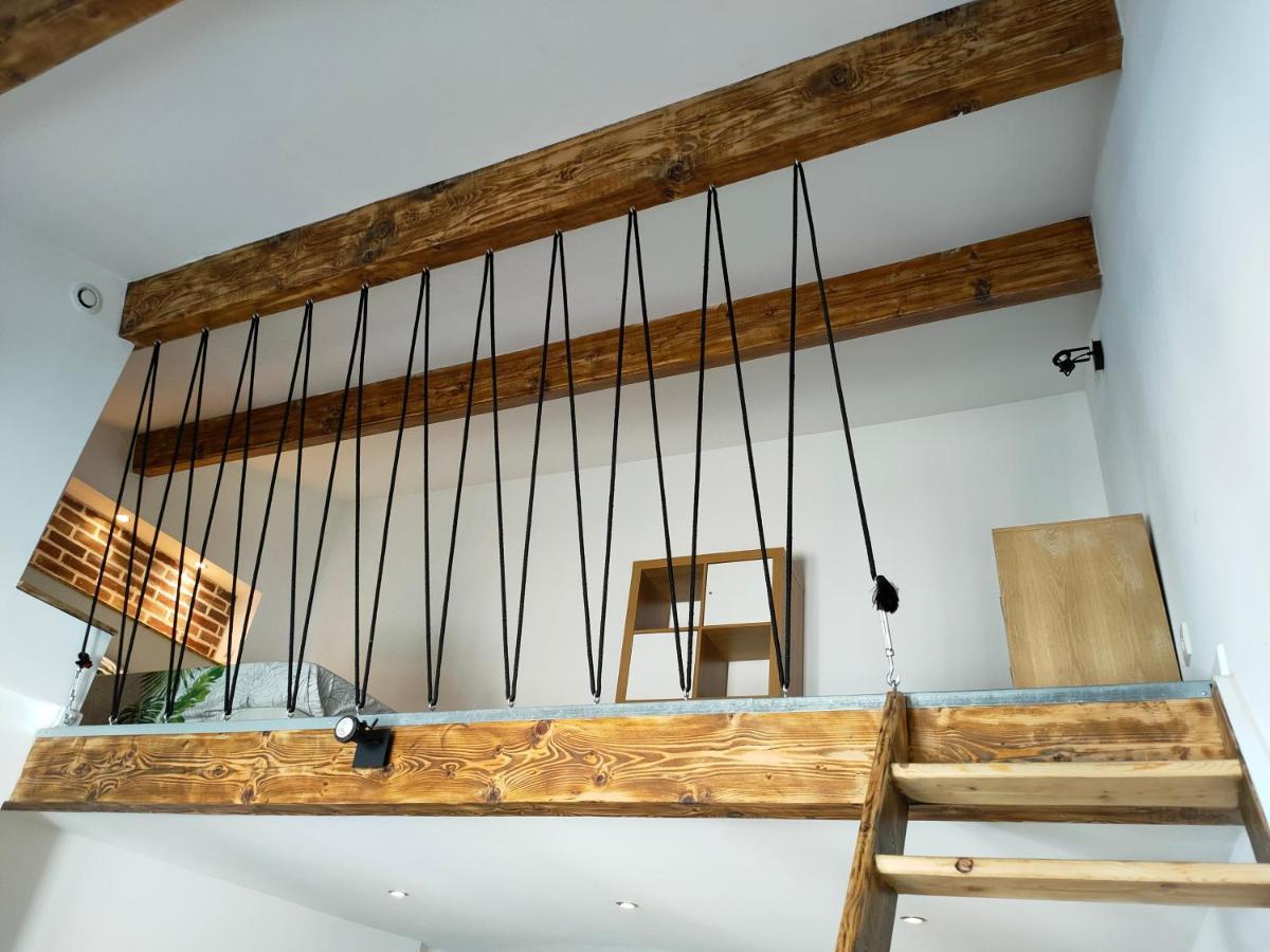 Joli Apparemment Type Loft Apartment Кавайон Екстериор снимка